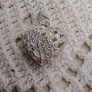 Heart Locket Filigree Daisy Flower Leaf Diamond Silver 925 pendant, no chain